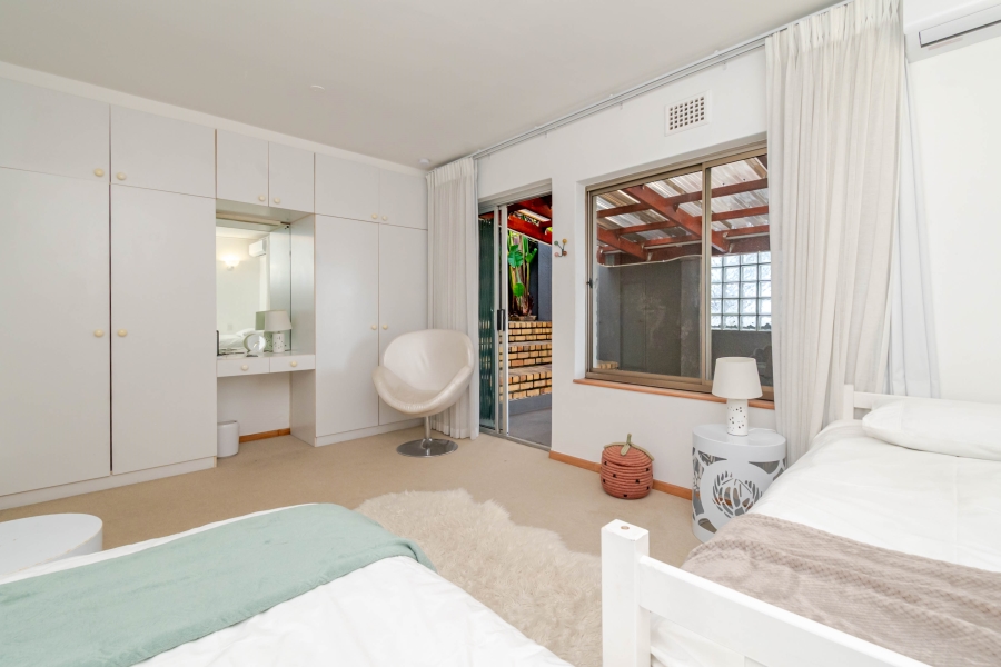 3 Bedroom Property for Sale in Tamboerskloof Western Cape